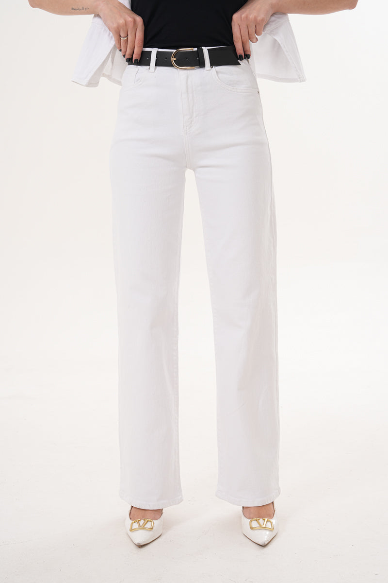 Beyaz İspanyol Paça Kemer Detaylı Jean