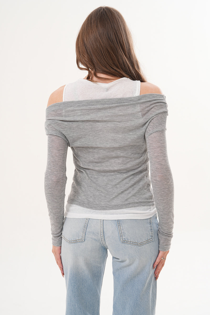 Omzu Açık Atletli Gri Renk Bluz