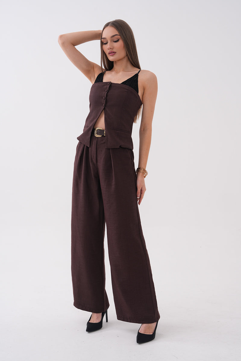 Kahverengi Yaka Dantel Detaylı Takım