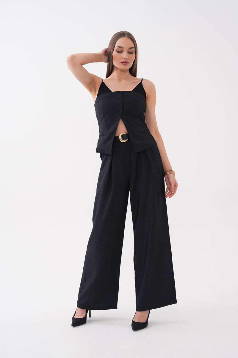 Siyah Yaka Dantel Detaylı Takım