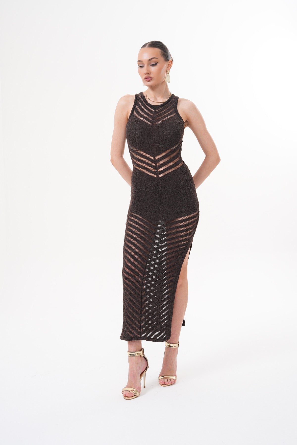 Kahverengi Bisiklet Yaka Yarım Kol Maxi Boy Transparan Elbise