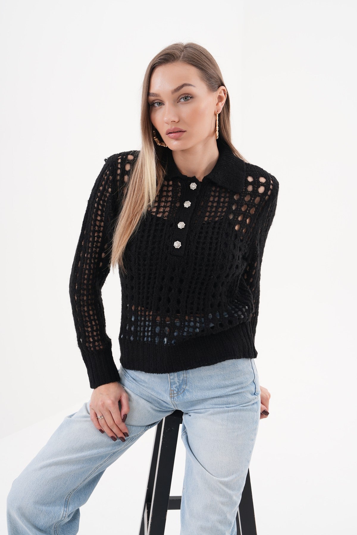 Siyah Örme Düğme Detaylı Triko Kazak