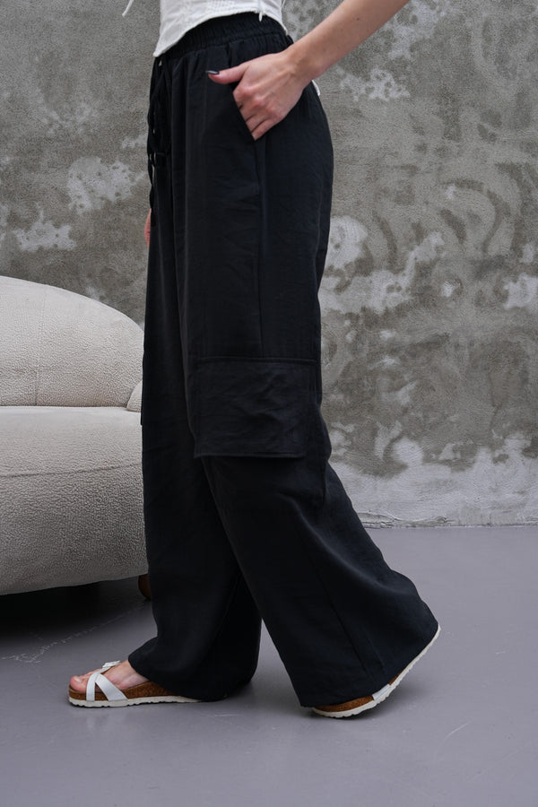 Siyah Bol Paça Hafif Kumaş Pantolon