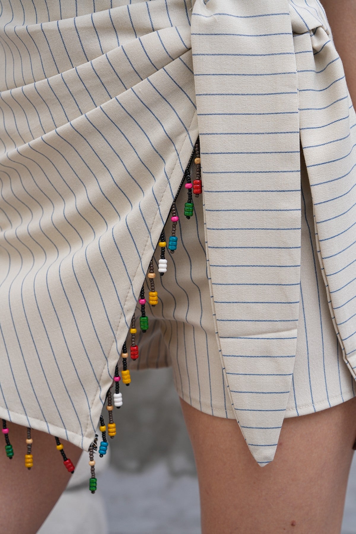 Krem Çizgili Mini Şort Etek