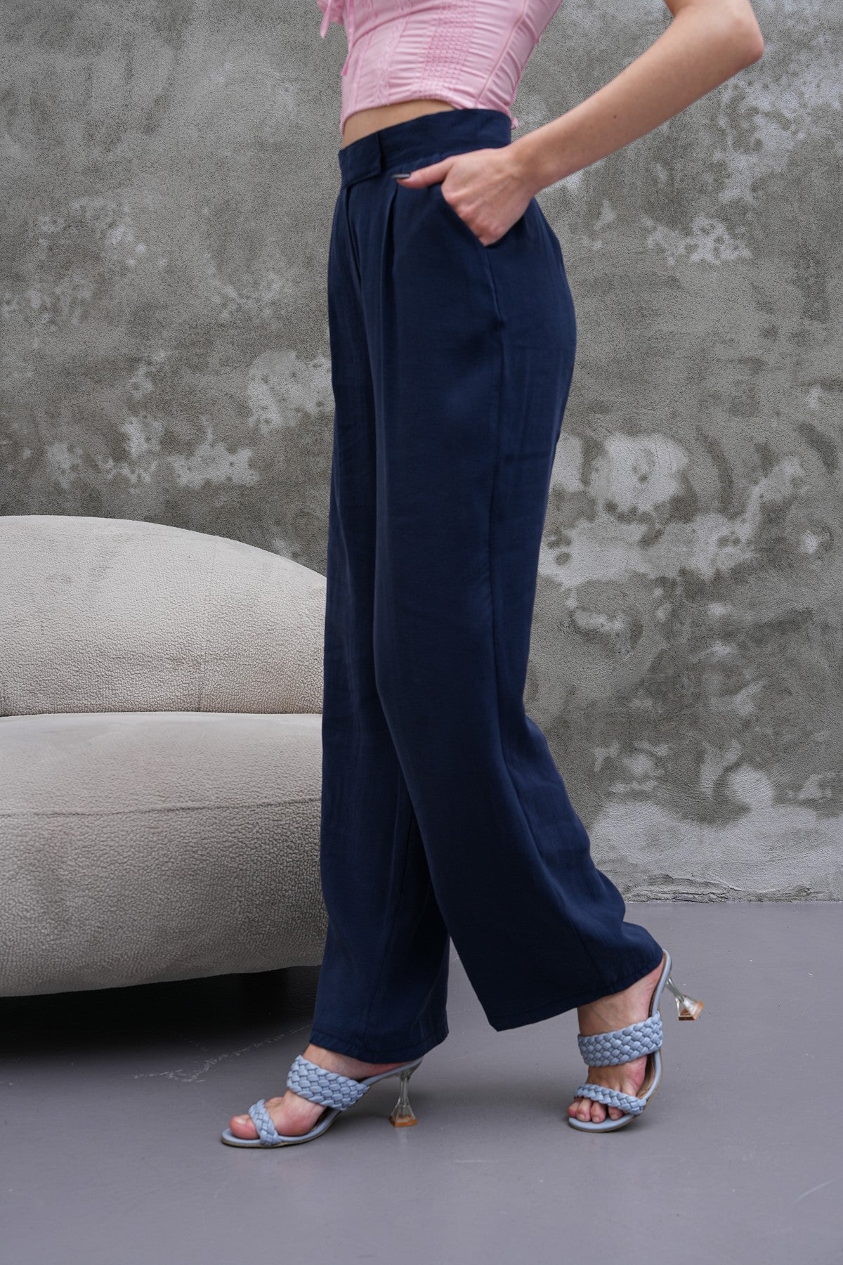 Lacivert Yüksek Bel Çıt Çıt Detaylı Pantolon