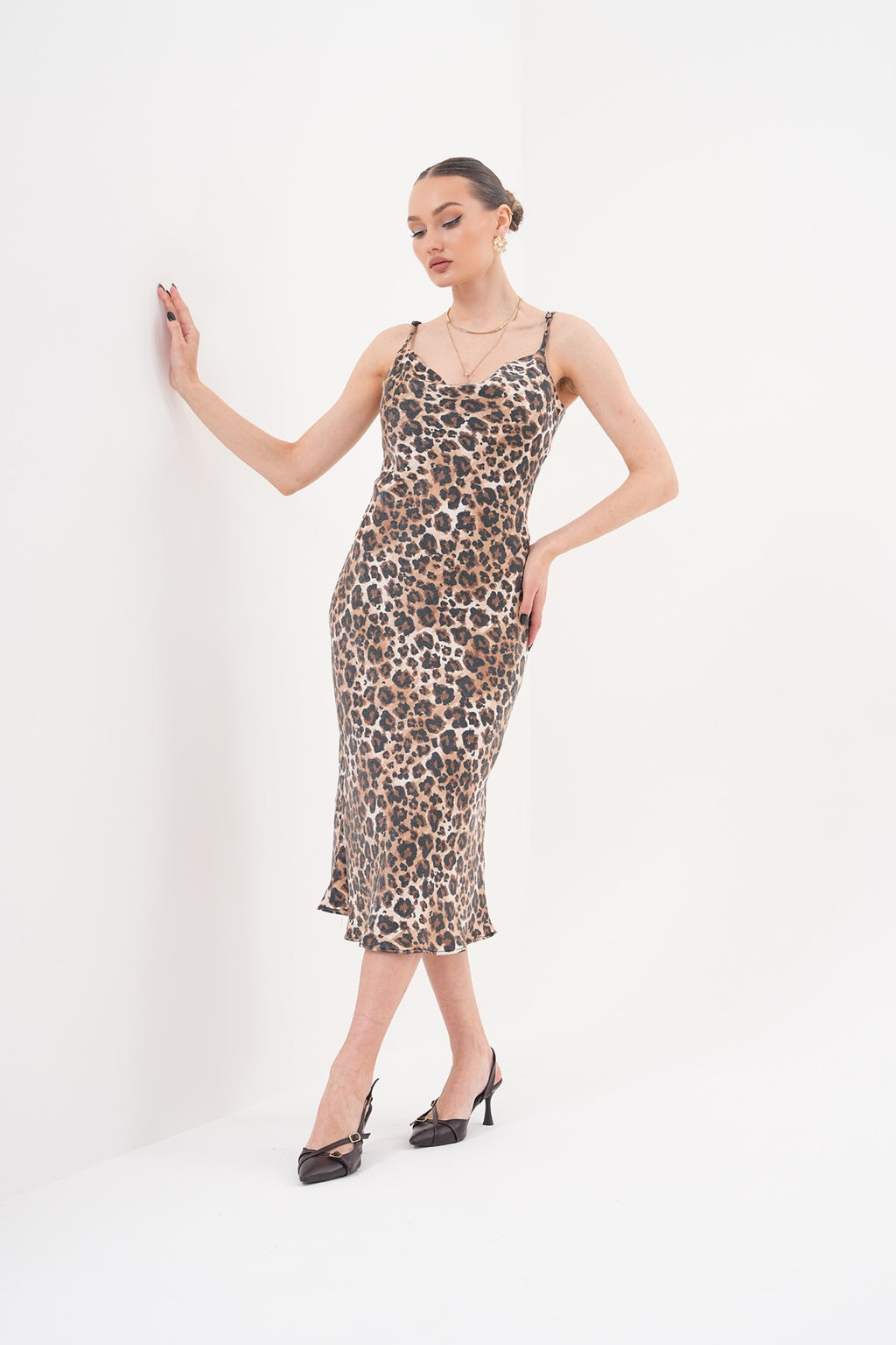 Leopar Desenli Degaje Yaka Saten Elbise