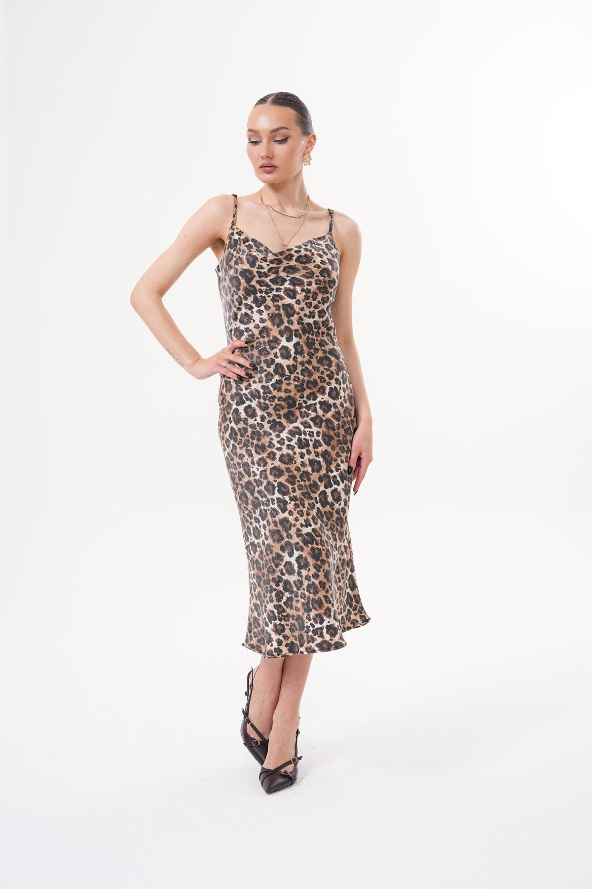 Leopar Desenli Degaje Yaka Saten Elbise