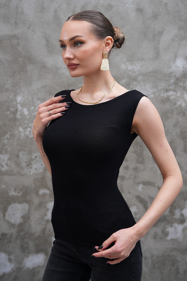 Siyah Basic Kayık Yaka Bluz