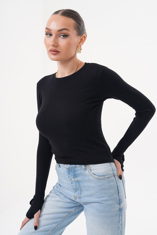 Siyah Uzun Kollu Parmak Gül Detaylı Bluz