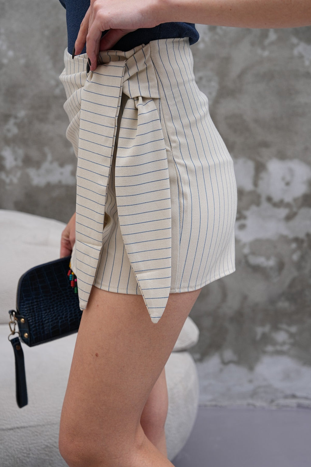 Krem Çizgili Mini Şort Etek