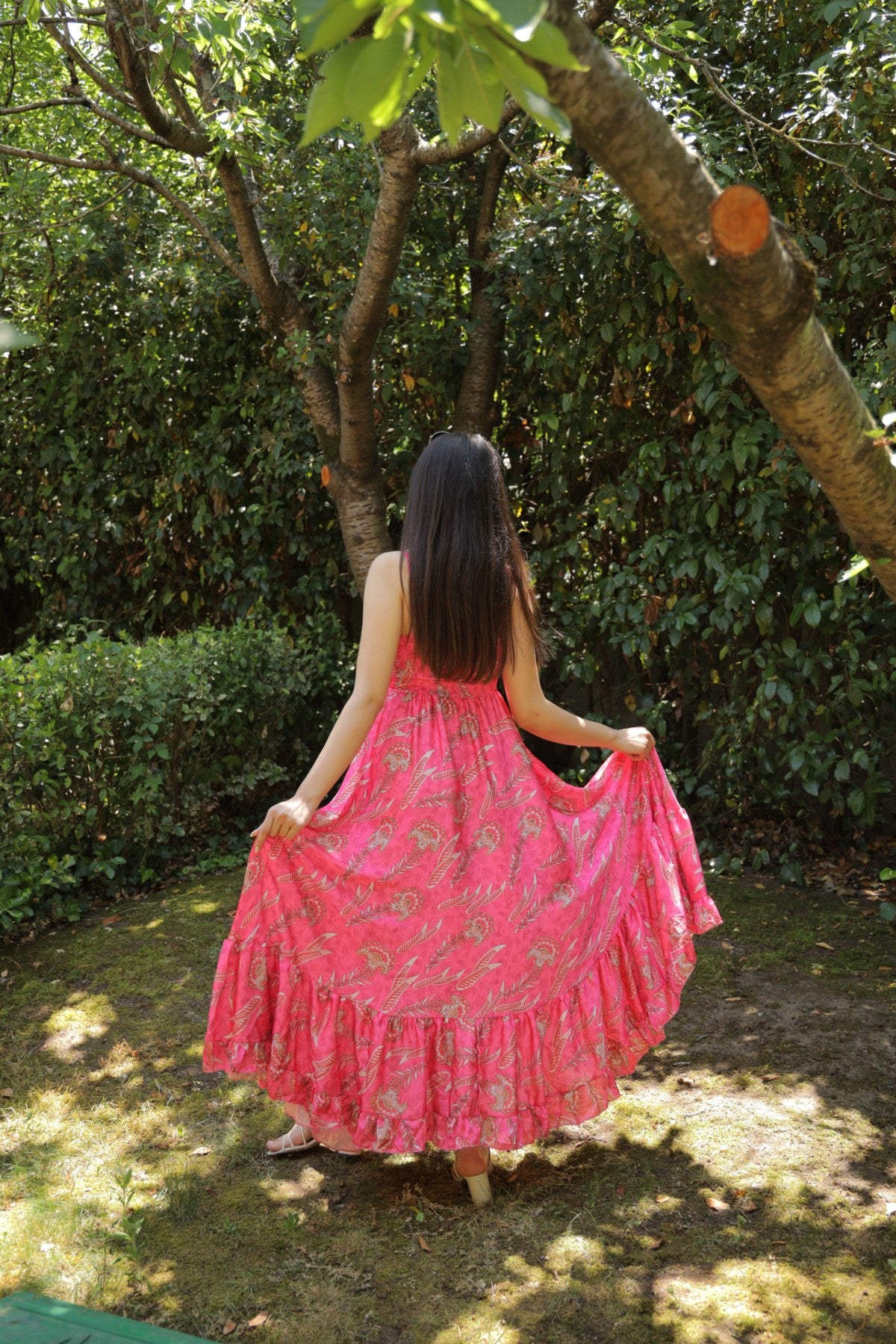 Pembe Saten Desenli Uzun Elbise