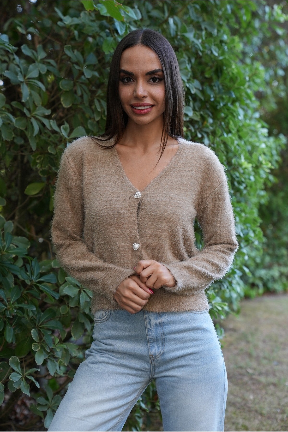 Bej Kalp Düğme Detaylı Hırka