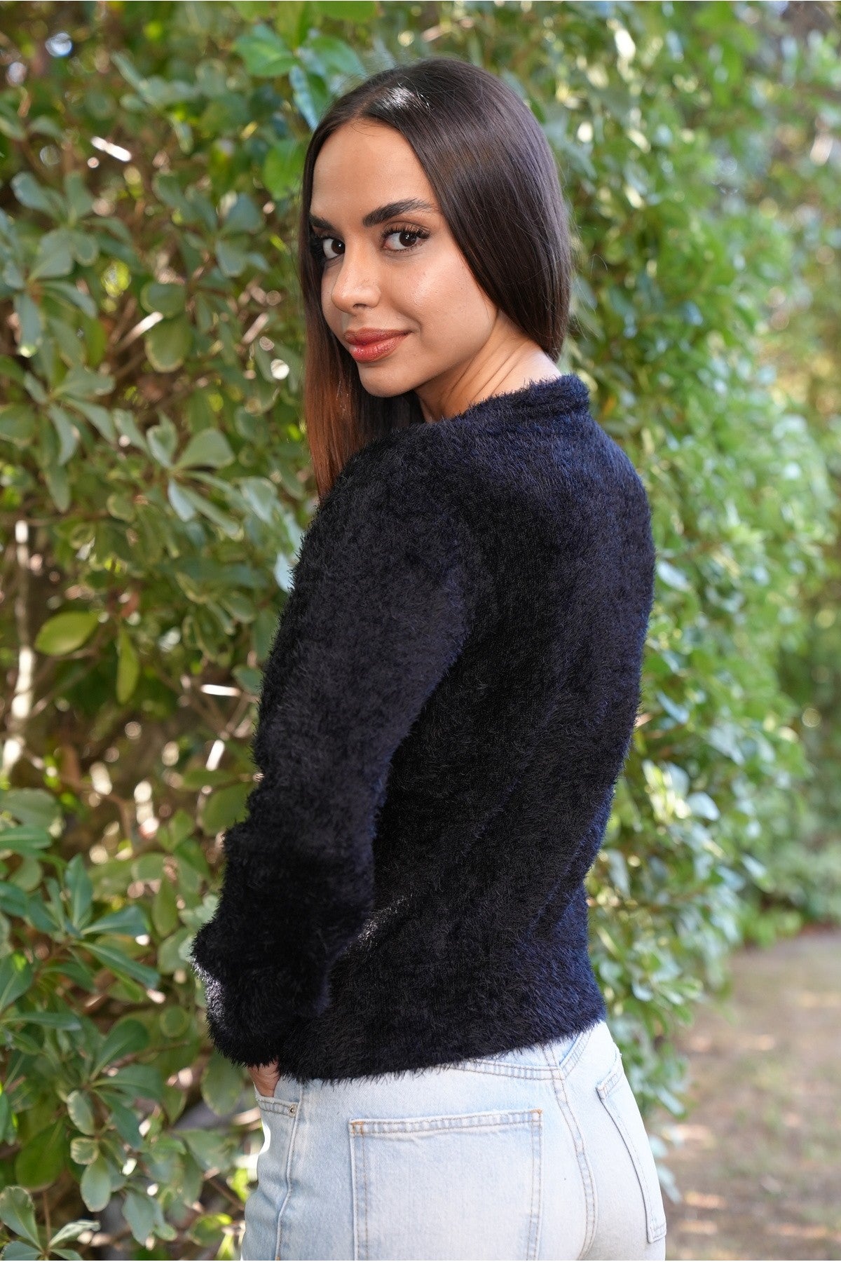 Siyah Düğme Kalp Detaylı Hırka