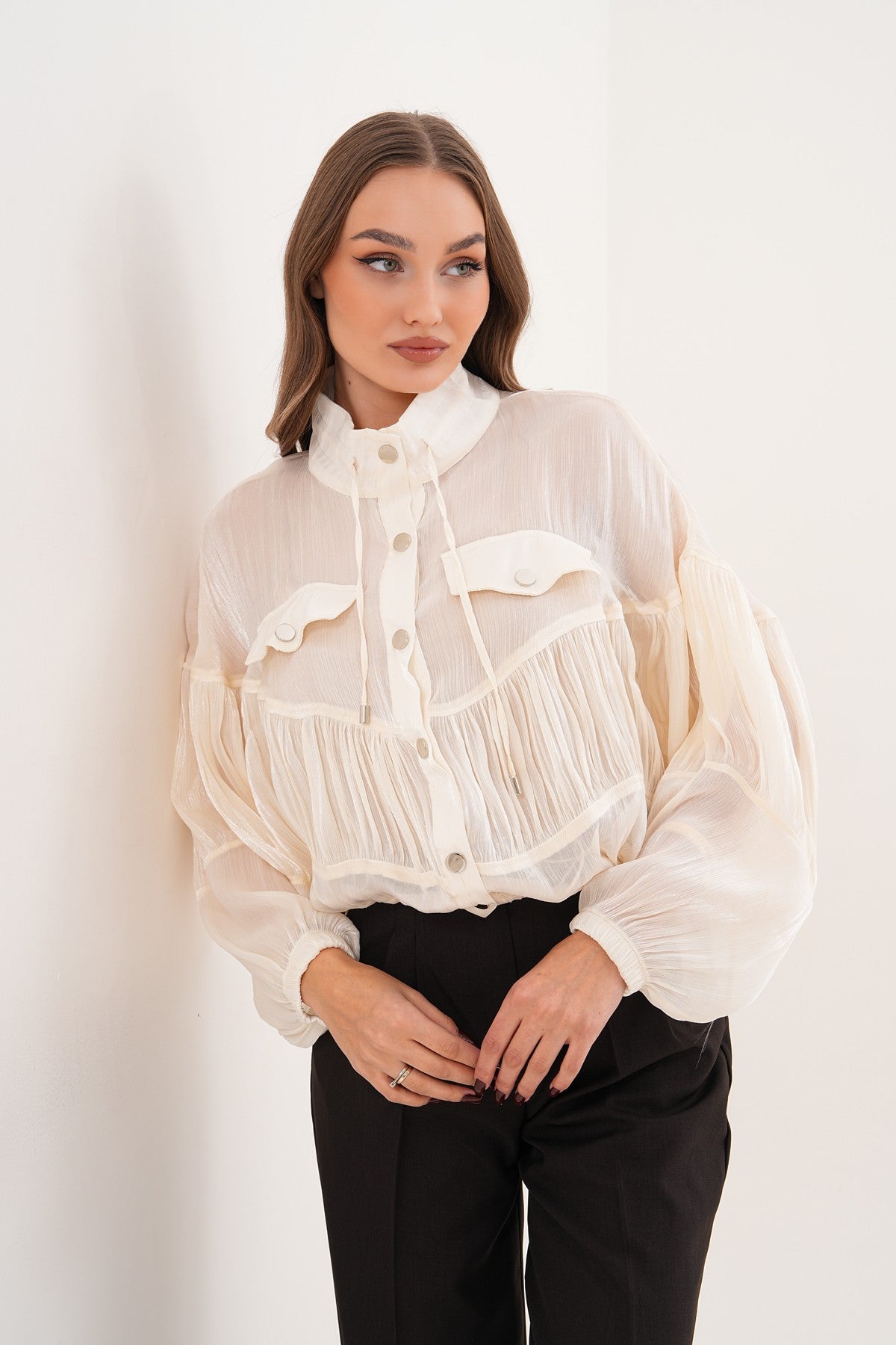 Transparan Vanilya Rengi Düğmeli Ceket