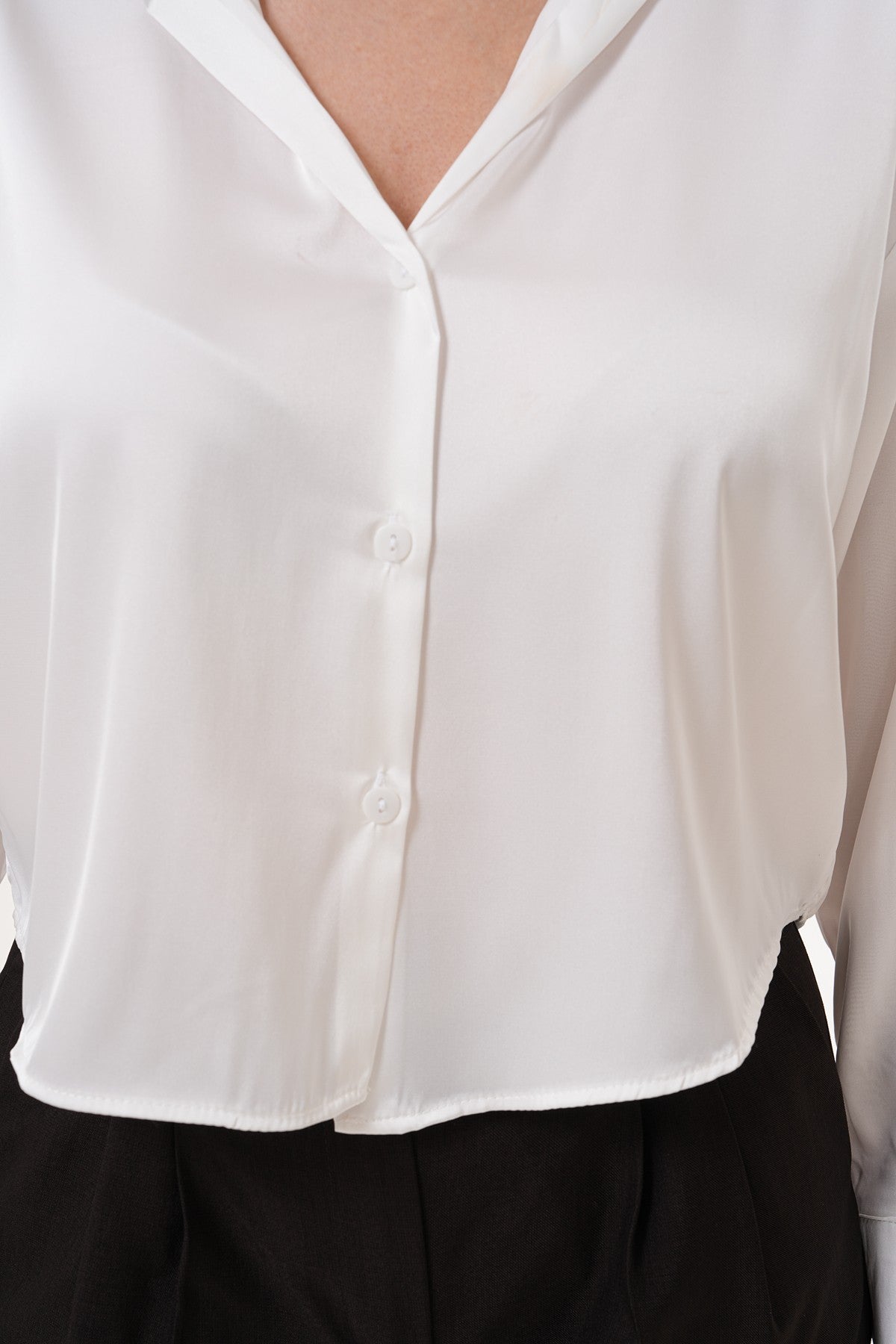 Beyaz Saten Gömlek