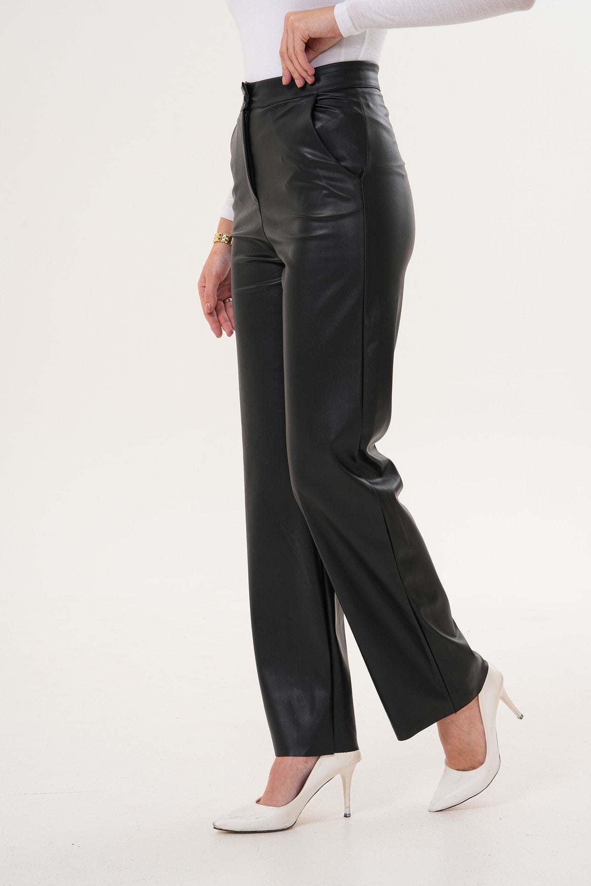 Siyah İspanyol Paça Deri Pantolon