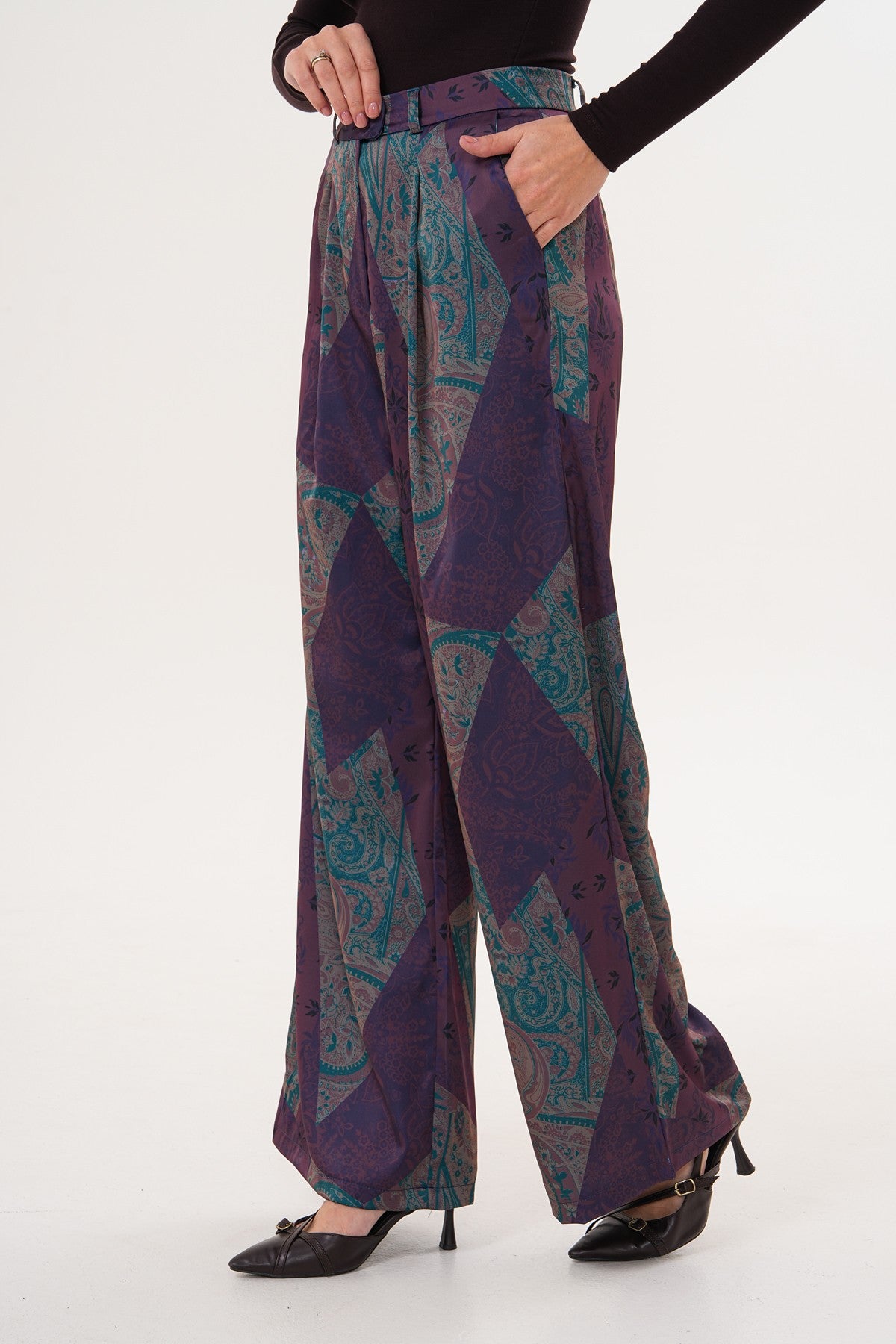 Saten Desenli Çok Renkli Pantolon