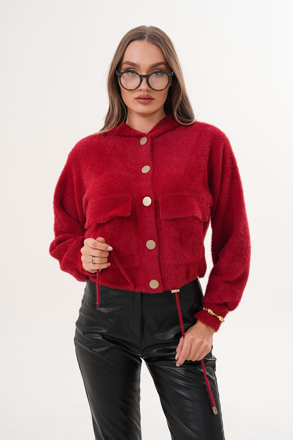 Kırmızı Düğme Detaylı Yumuşak Triko Kazak