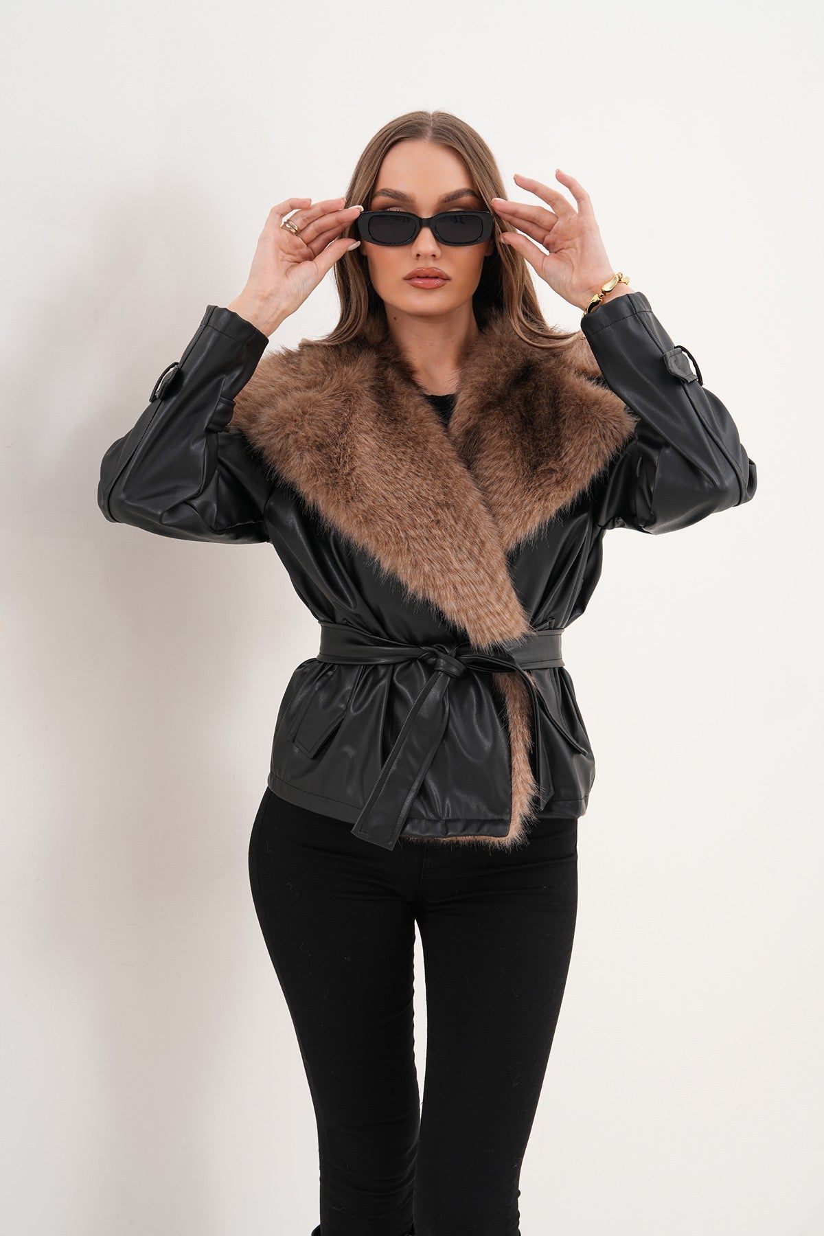 Yaka Kürk Detaylı Deri Ceket