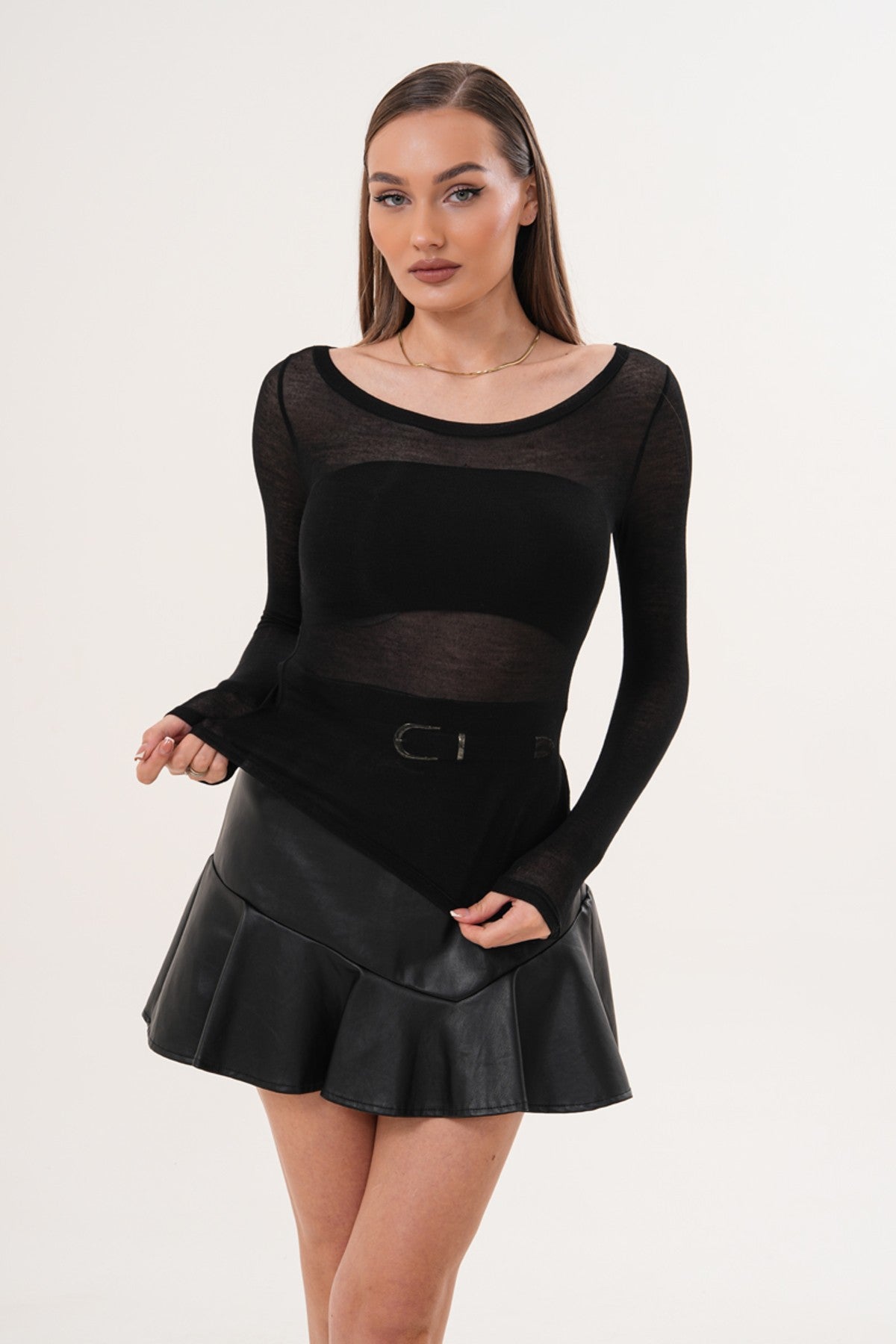 Siyah Transparan Kumaş Uzun Kol Bluz