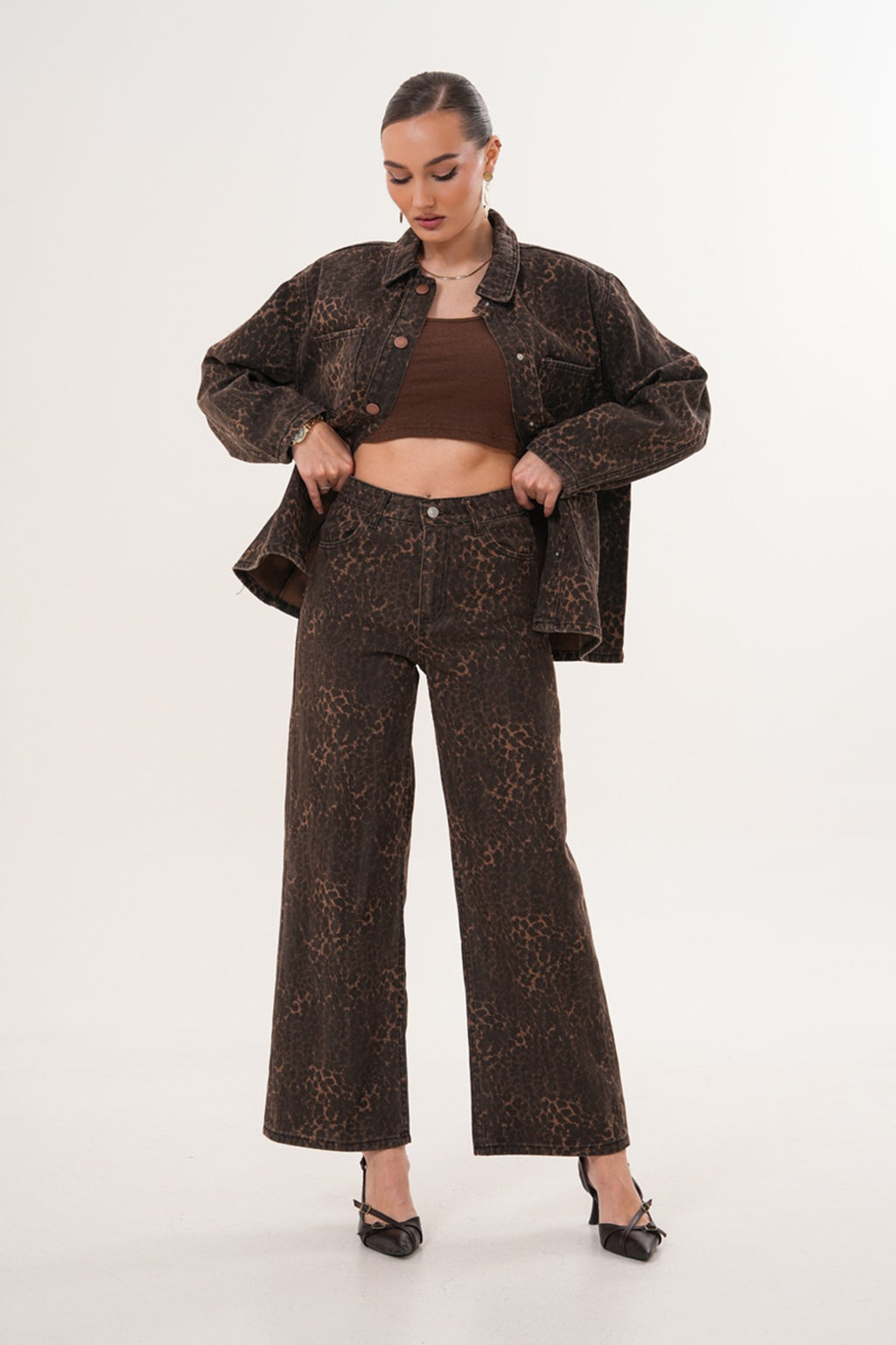 Leopar Desenli Kemerli Denim Takım